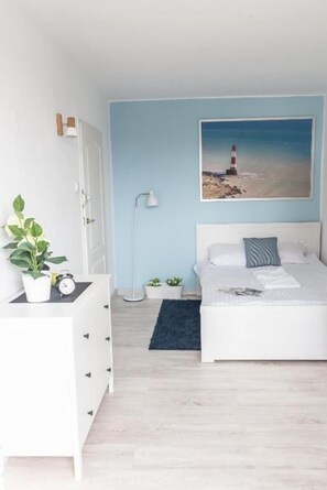 Chambre Double Deluxe, balcon | Fer et planche à repasser, Wi-Fi gratuit, draps fournis