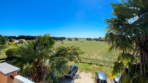 Unclassified image, 4 of 69, button - Jadranka (Novigrad)