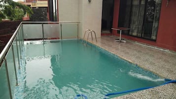 Piscine extérieure