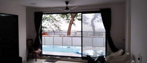 Piscine extérieure