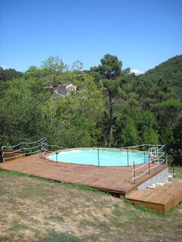 Außenpool (je nach Saison geöffnet)