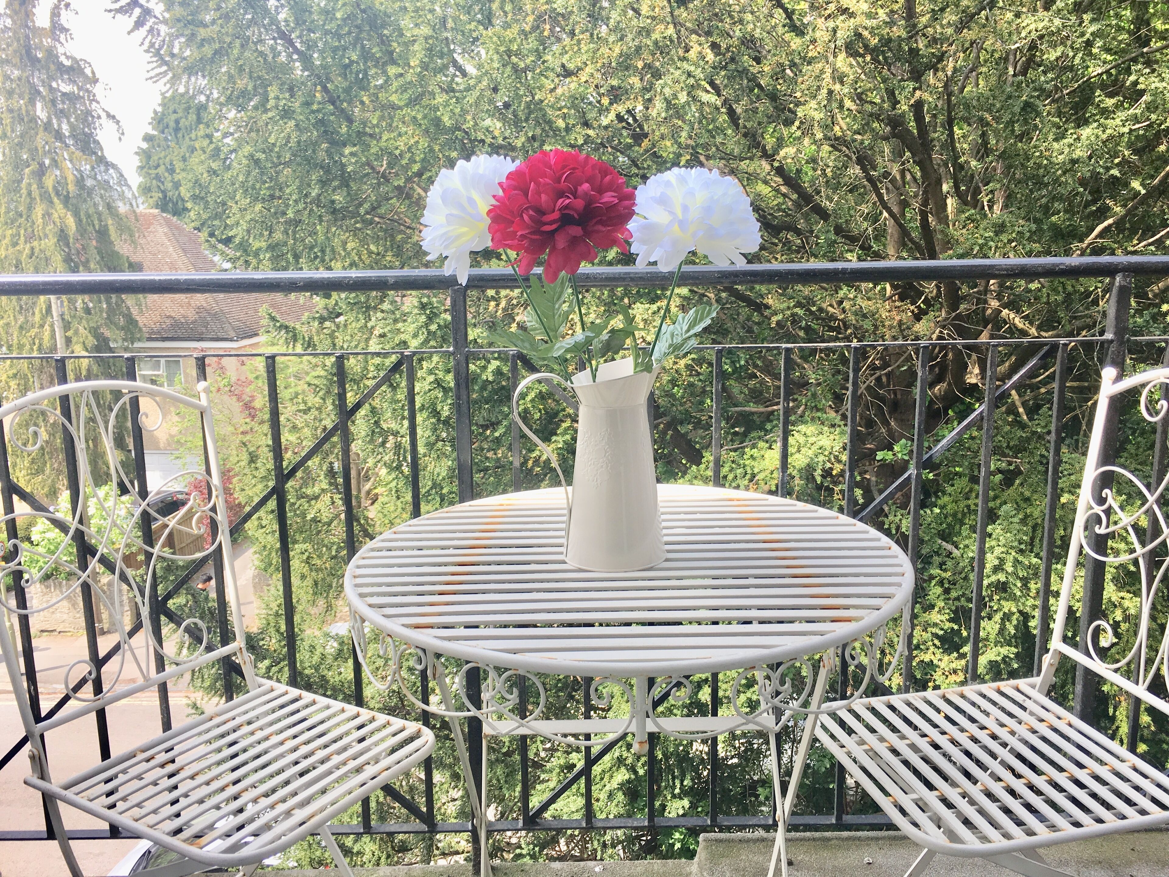 Apple Perch | Balcony