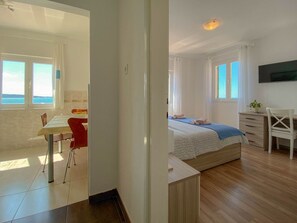 Wifi gratis y ropa de cama 