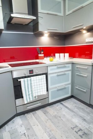 Parrilla de estufa, lavavajillas y utensilios de cocina 