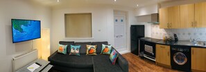 Exterior - Fountain View 1BR Flat-Free Parking (Oxford)