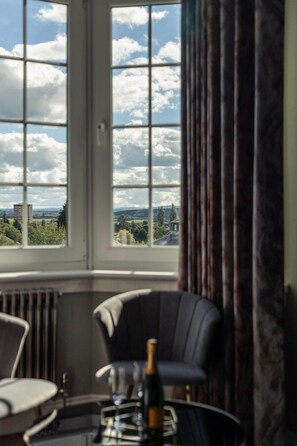 Interior - Sweeney Motherwell (Motherwell)