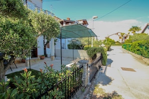 Apartment | Blick auf den Garten