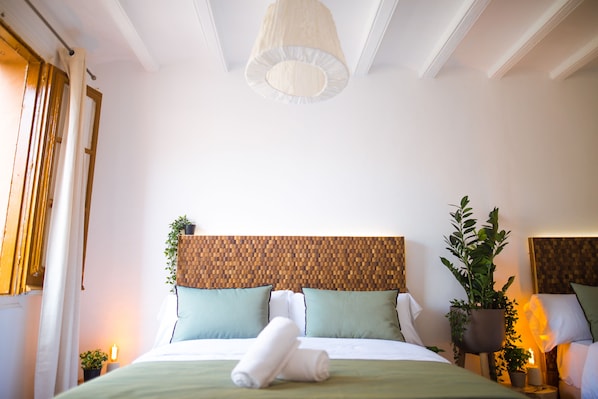 Apartamento, 2 habitaciones, terraza | Caja fuerte, cortinas opacas, sistema de insonorización