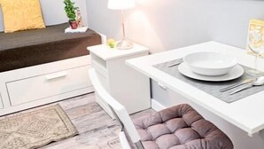 Standard Double Room | Living area | 32-inch flat-screen TV with cable channels, TV - Morning Star Rooms (Szczecin)