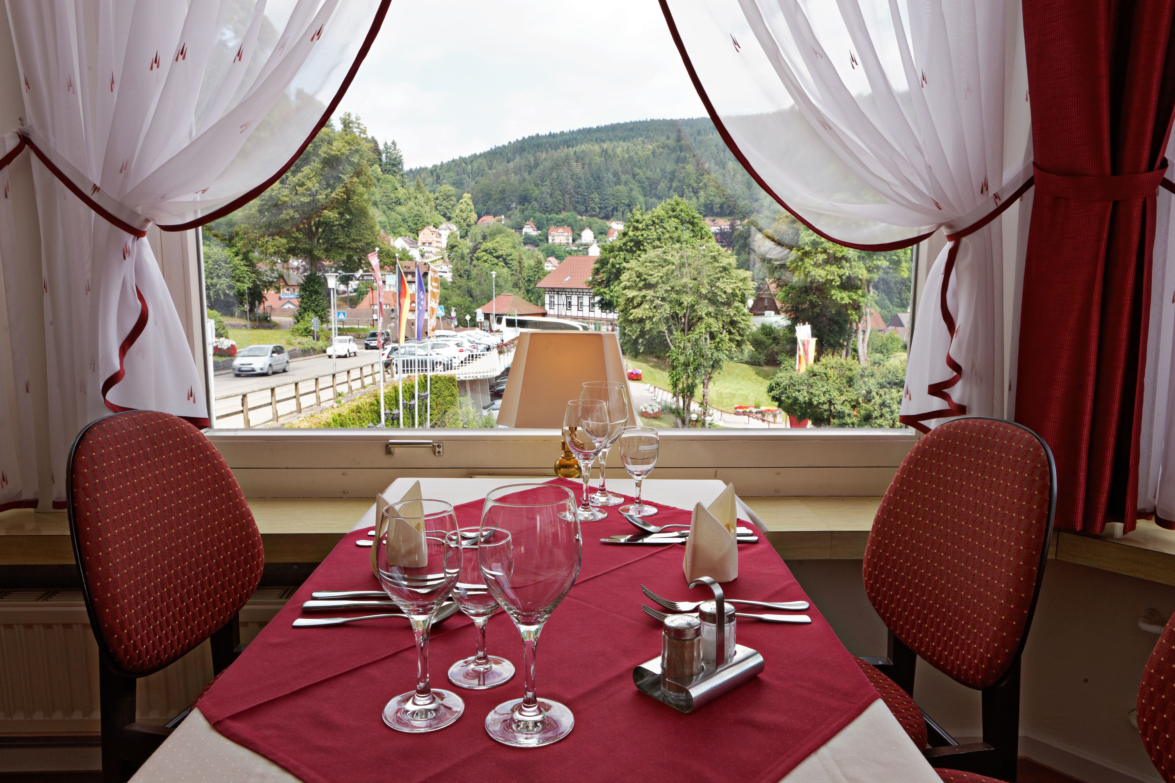 breakfast, lunch, dinner served; german cuisine, garden views