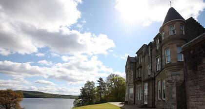 Numero 4 Lomondin linna - vuodepaikkoja 4 - nukkuu 4 vierasta 1 makuuhuoneessa