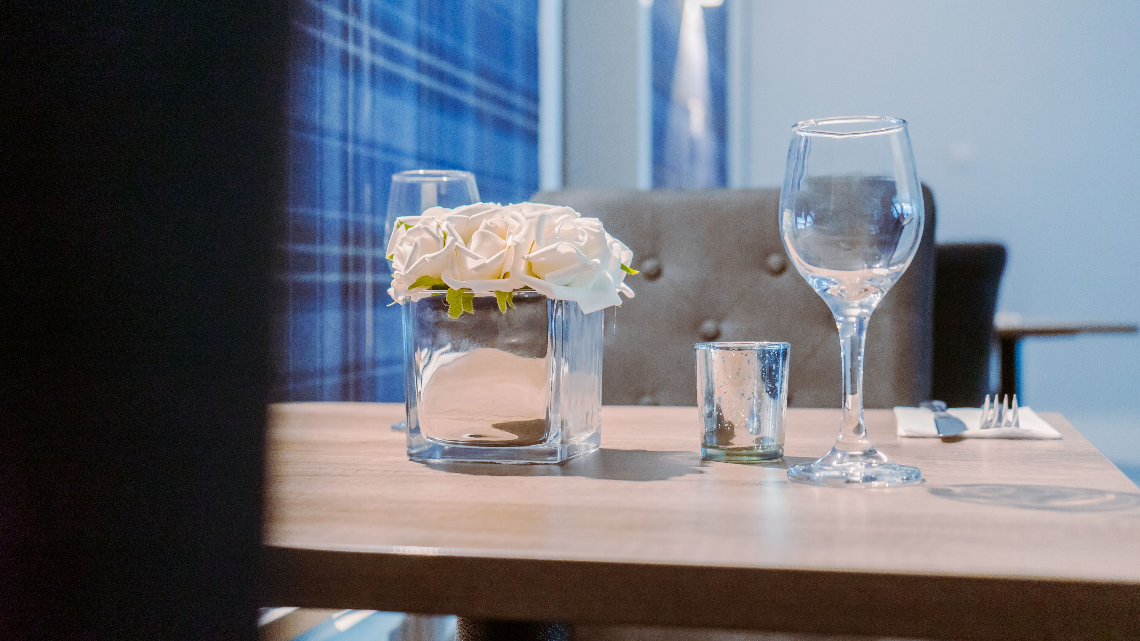 daily full breakfast (gbp 15.00 per person)