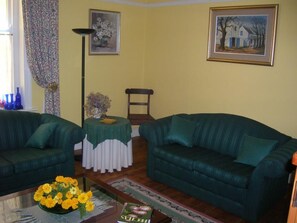 Área de estar no saguão
