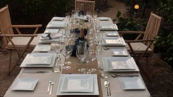 Free daily English breakfast