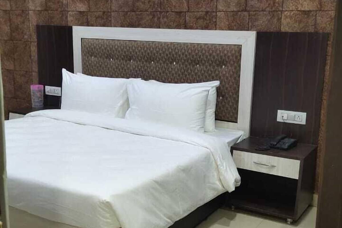 Phòng đôi Deluxe | Bàn ủi/dụng cụ ủi quần áo, truy cập Internet không dây miễn phí 