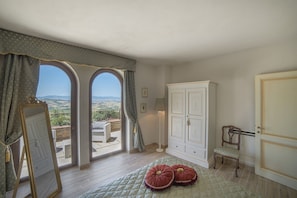 6 chambres, accès Internet, draps fournis