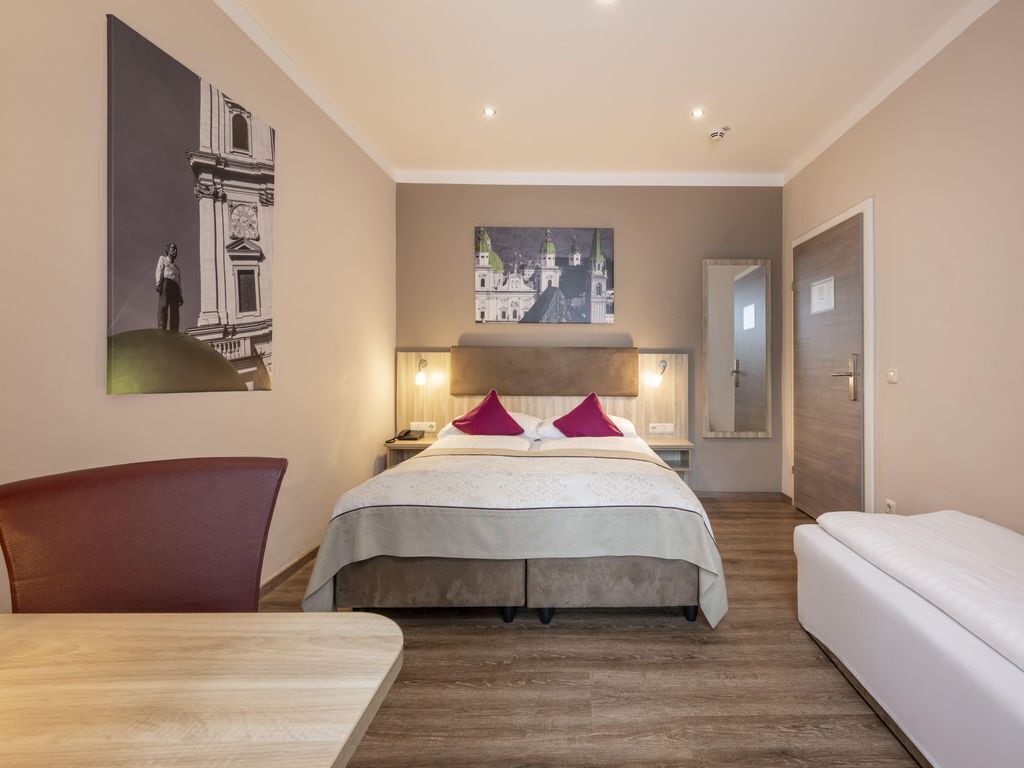 HOTEL junior by max70
