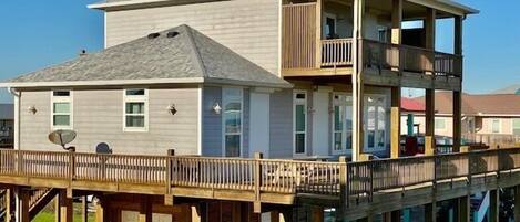 House, 3 Bedrooms | Exterior