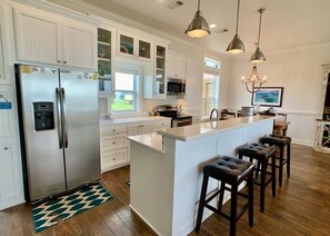 Ferienhaus, 3 Schlafzimmer | Eigene Küche | Kühlschrank, Wasserkocher mit Kaffee-/Teezubehör, Toaster