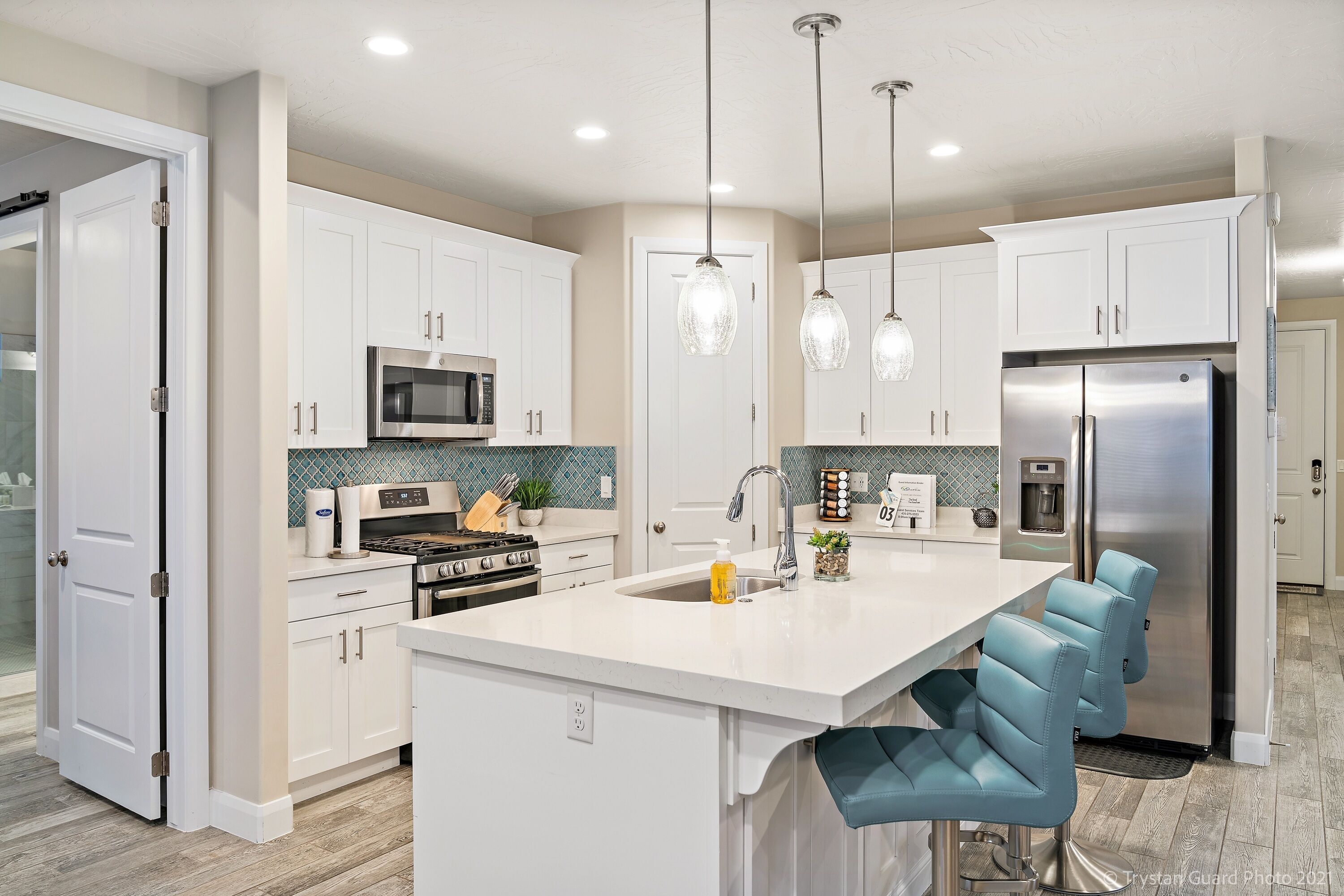 Talo, 5 makuuhuonetta | Yksityinen keittiö | Jääkaappi, uuni, kahvin-/teenkeitin, leivänpaahdin