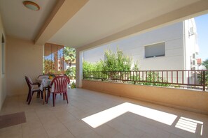 Apartment, Terrace (2) | Terrace/patio - Maja (Novigrad)