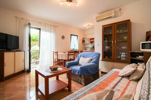 غرفة المعيشة