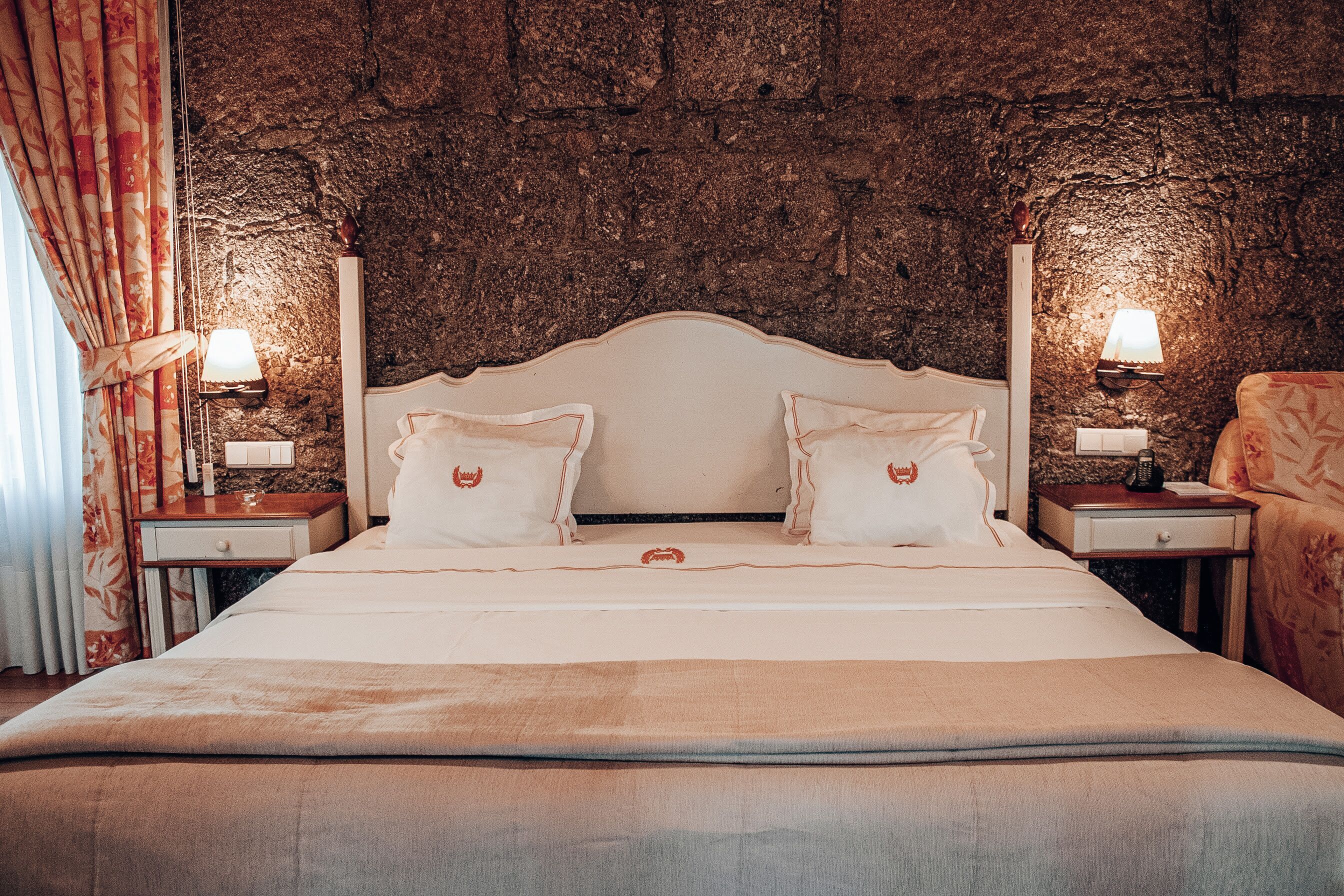 junior suite | 1 bedroom, desk, free wifi, bed sheets