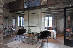 家庭套房 | 起居区 | 玩具