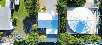 The Conch House Renovated 3bed/2bath Canal-Front Retreat in Marathon w/ private pool