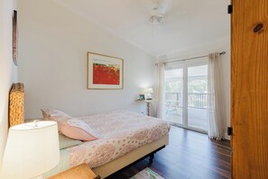 3 chambres, accès au Wi-Fi (inclus), literie fournie