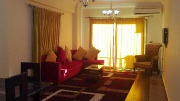 AB 1403 | Area keluarga | TV layar datar