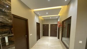 Interior - Hotel The Retro Regency (Ludhiana)