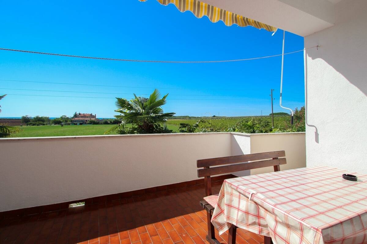 Apartment (Mirjana A2+1 nr.3) | Balcony