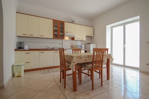 Apartment (Murve A4+1) | Private kitchen