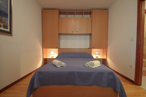 公寓, 露台 (2) | 1 間臥室、書桌、免費無線上網、床單