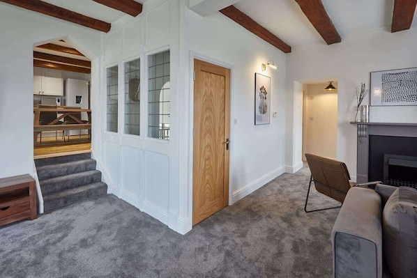 Flat-screen TV - Host & Stay | Caedmon House (Whitby)