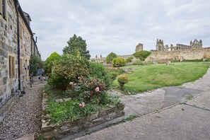 Property grounds - Host & Stay | Caedmon House (Whitby)