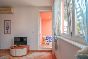 公寓, 阳台 | 起居区 | 平板电视