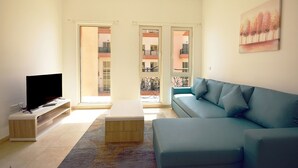 Unclassified image, 2 of 18, button - Key Host  - Canal Residence Euro (Dubai)