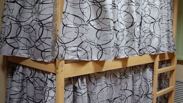 Bed in Male Dormitory Room | ห้องพักตกแต่งอย่างมีเอกลักษณ์, ตกแต่งพิเศษโดยเฉพาะ, ห้องเก็บเสียง