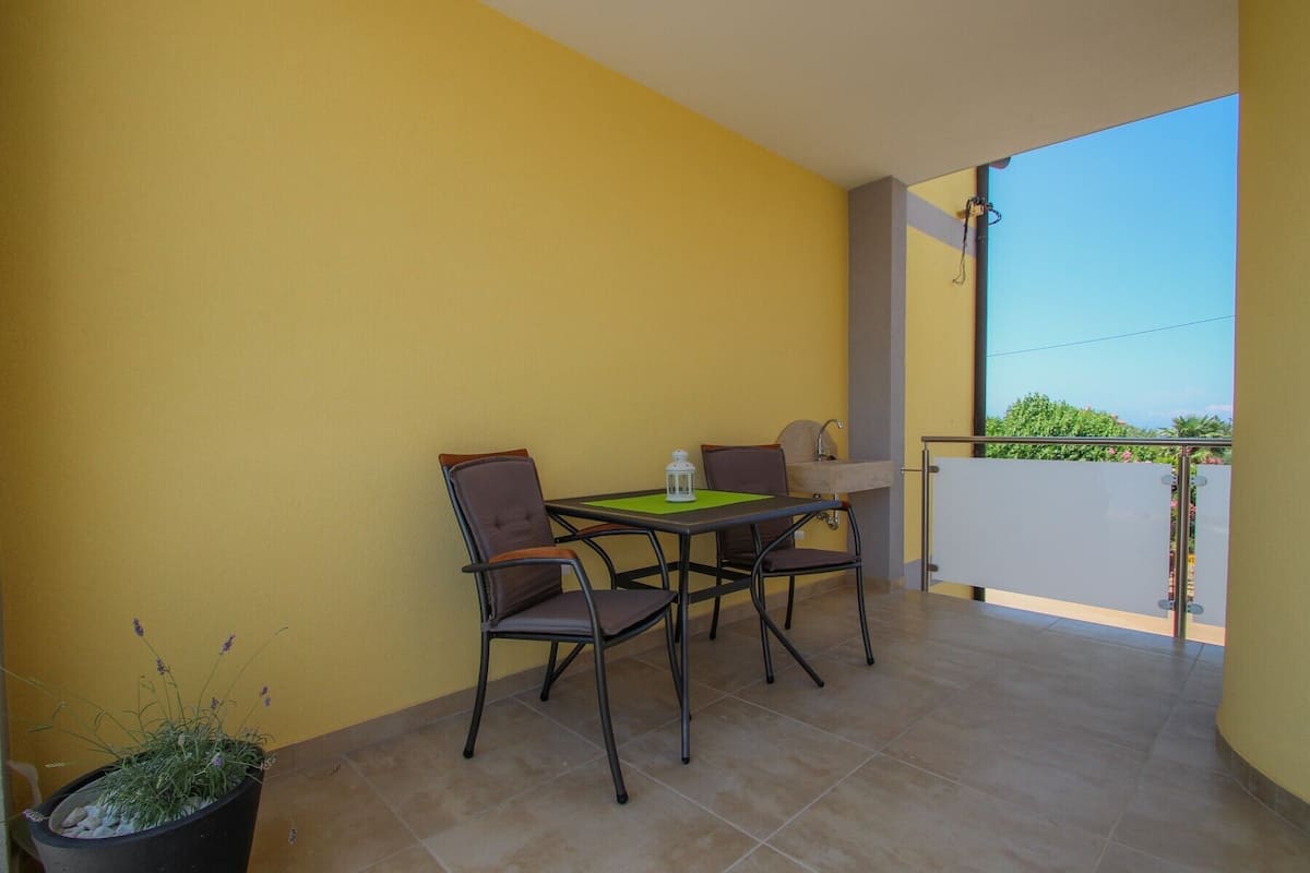 Studio (Oliva) | Balcony