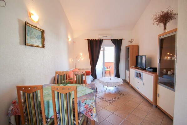 Apartment, 2 Bedrooms | Living area | Flat-screen TV - Stelia Contessa (Novigrad)