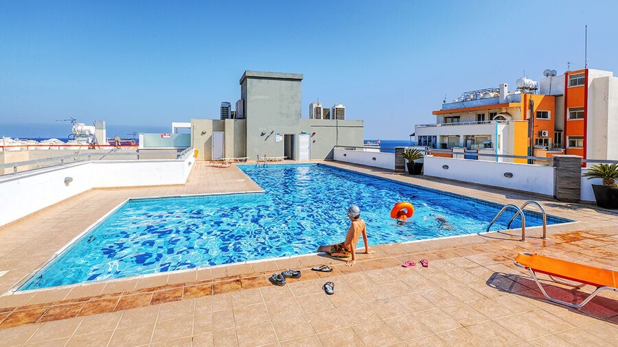 Eden Beach Apartments