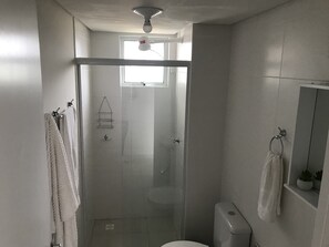 Shower, towels