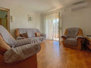 อพาร์ทเมนท์ (Vita A2+2) |  บริเวณนั่งเล่น | ทีวี