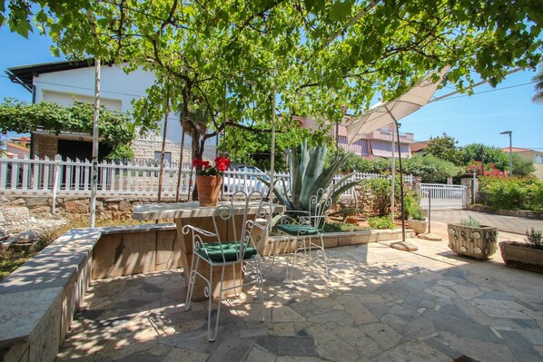 Apartment (Zoran A2+2 nr.1) | Terrace/patio - Zoran (Novigrad)