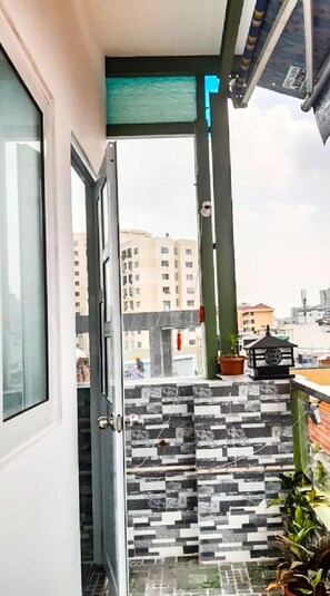 Habitación Premium | Cortinas blackout, tabla de planchar con plancha y wifi gratis 