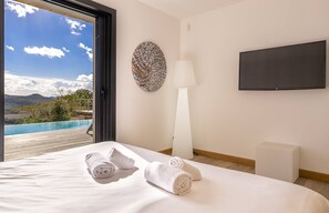 4 bedrooms, free WiFi