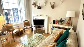 Smart TV, books