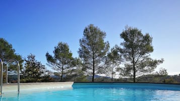 Alberca al aire libre